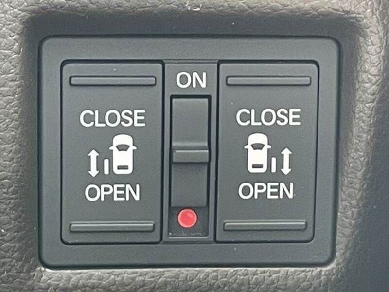 N BOX