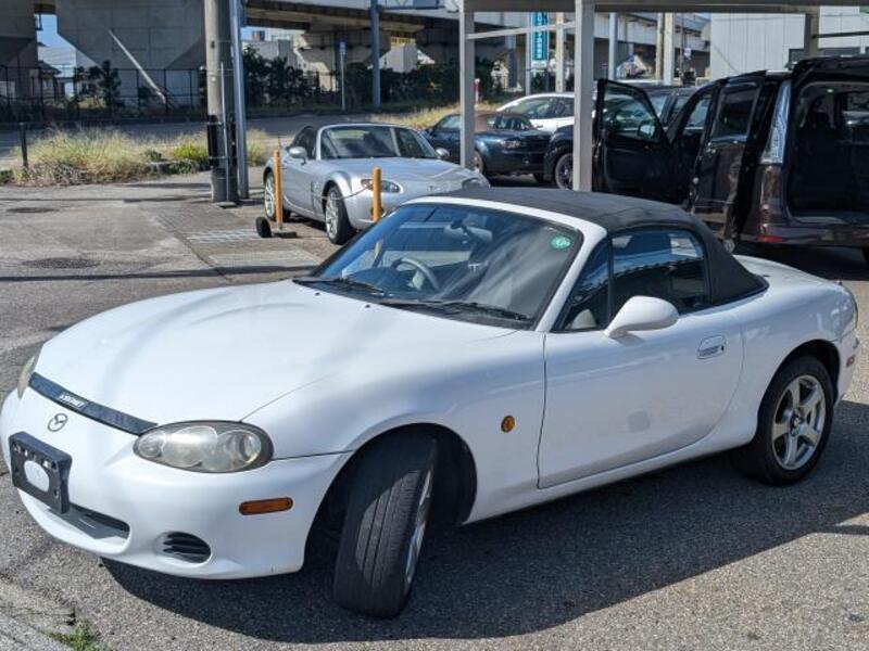 ROADSTER