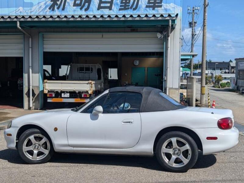 ROADSTER