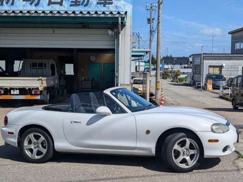 ROADSTER