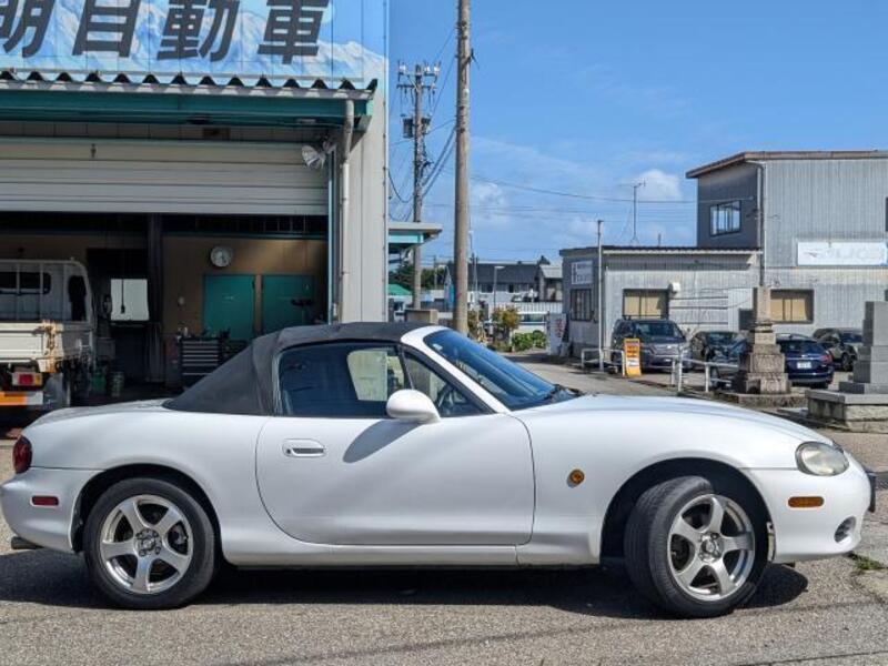 ROADSTER