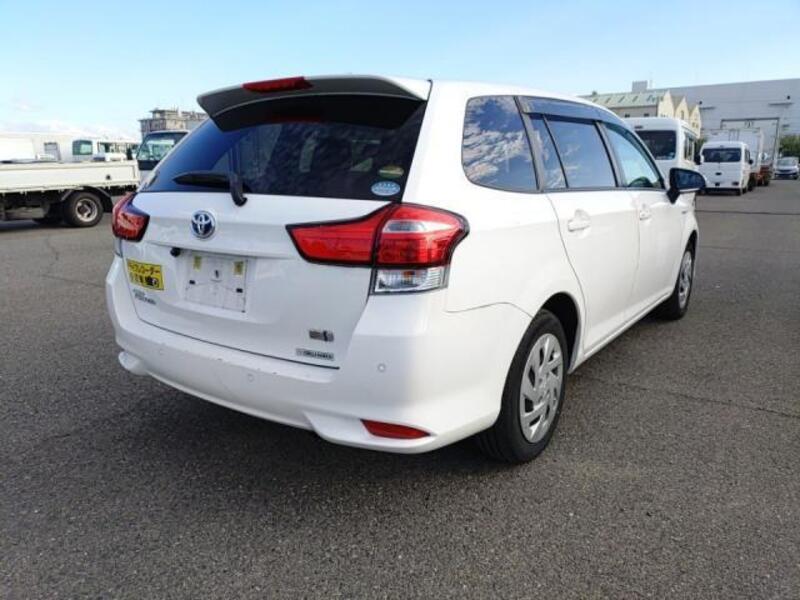 COROLLA FIELDER
