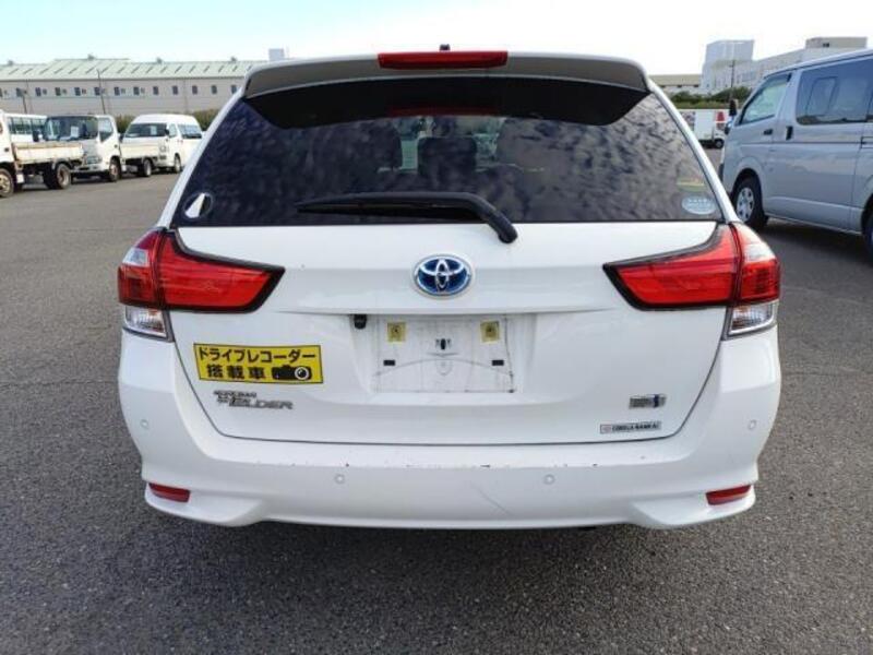 COROLLA FIELDER