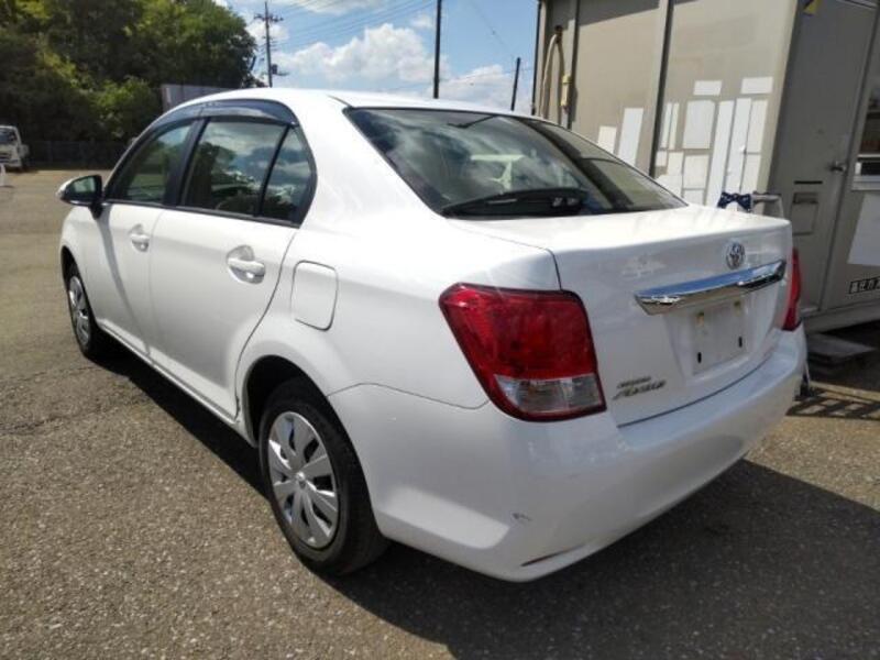 COROLLA AXIO