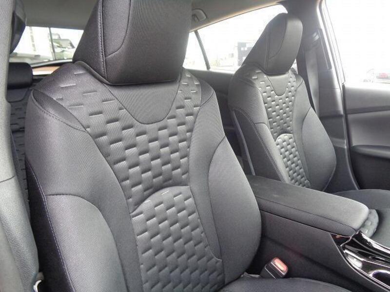 PRIUS PHV