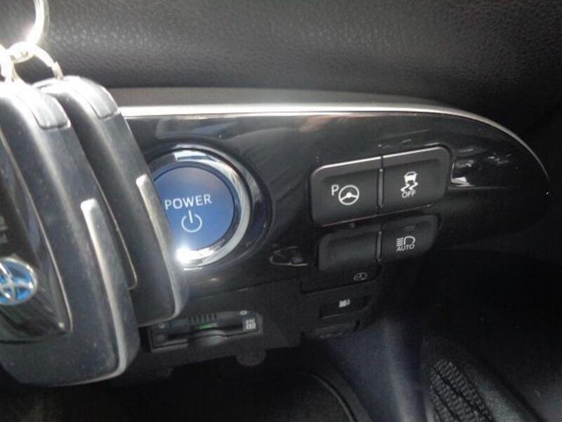 PRIUS PHV
