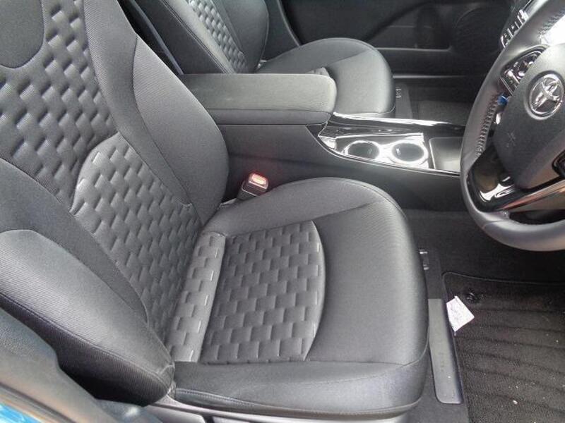 PRIUS PHV