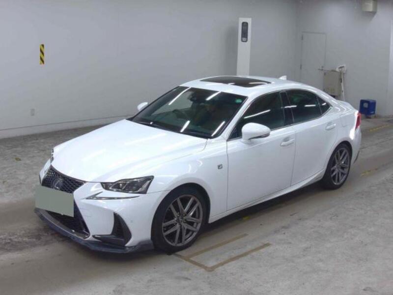 LEXUS IS