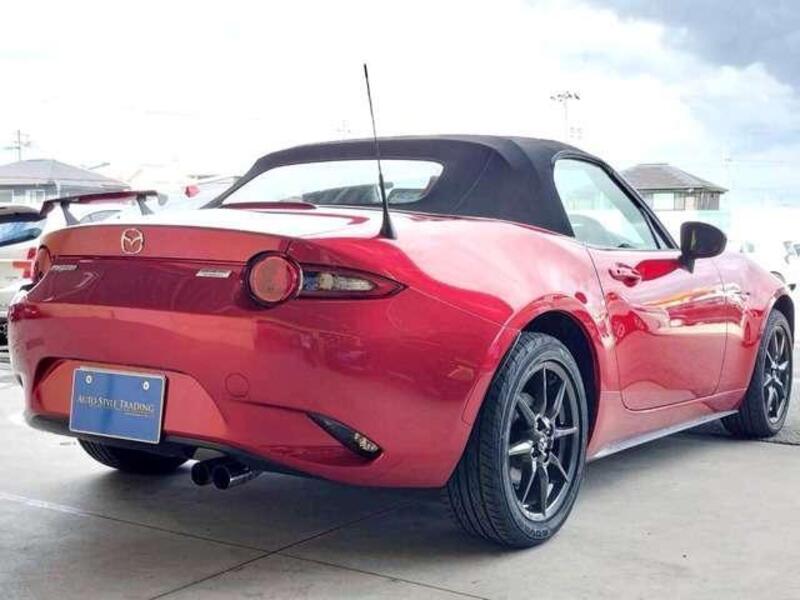ROADSTER
