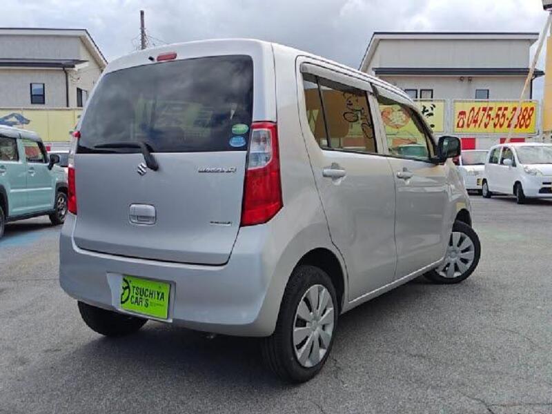 WAGON R