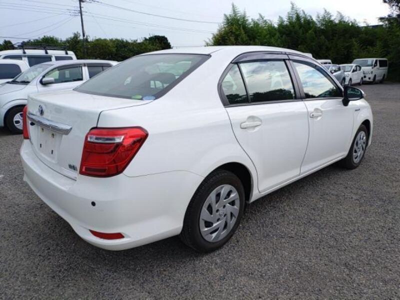 COROLLA AXIO