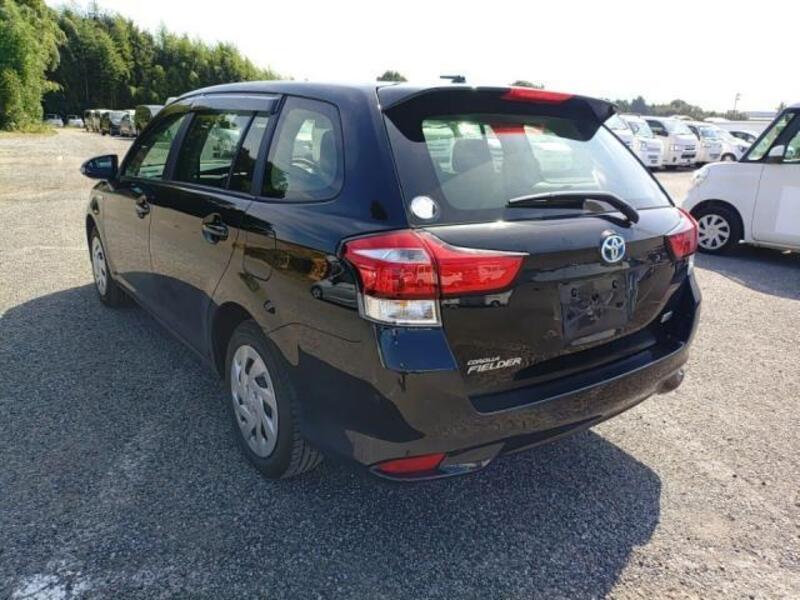 COROLLA FIELDER