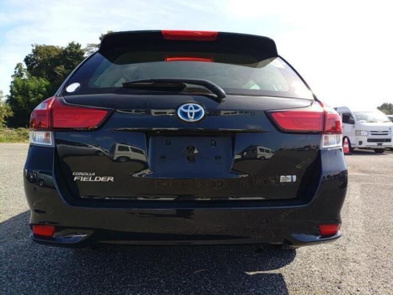 COROLLA FIELDER
