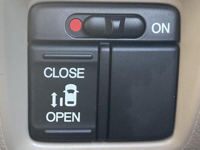 N BOX