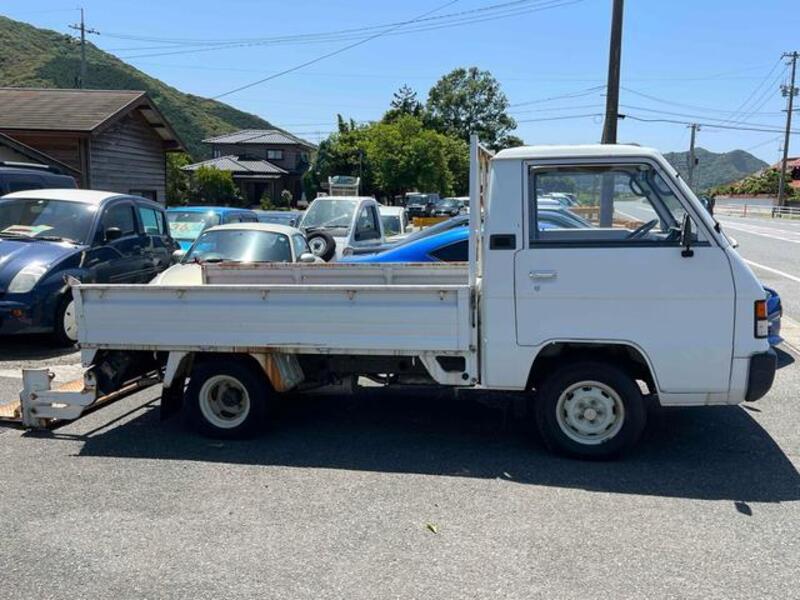 DELICA TRUCK