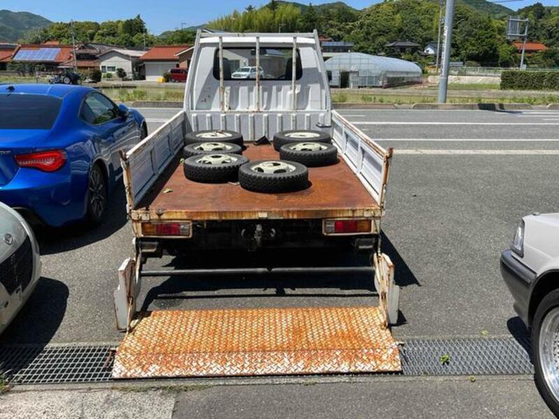 DELICA TRUCK