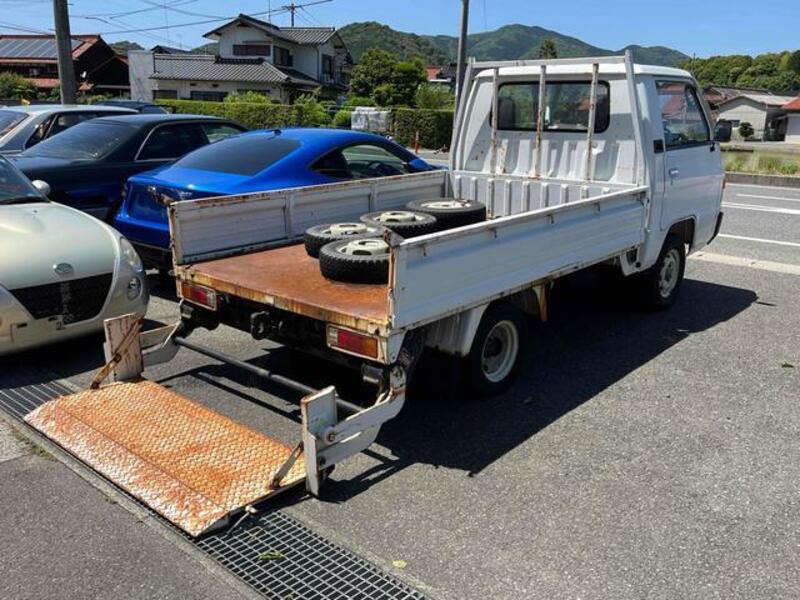 DELICA TRUCK