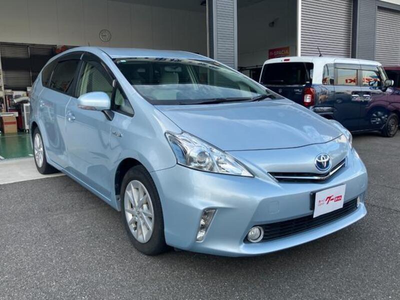 PRIUS ALPHA