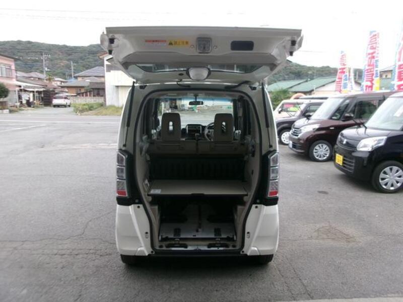 N BOX PLUS