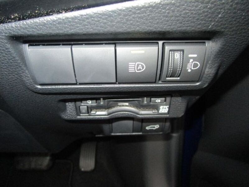 COROLLA CROSS