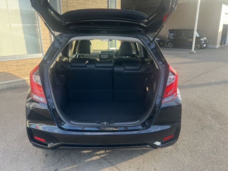 FIT HYBRID
