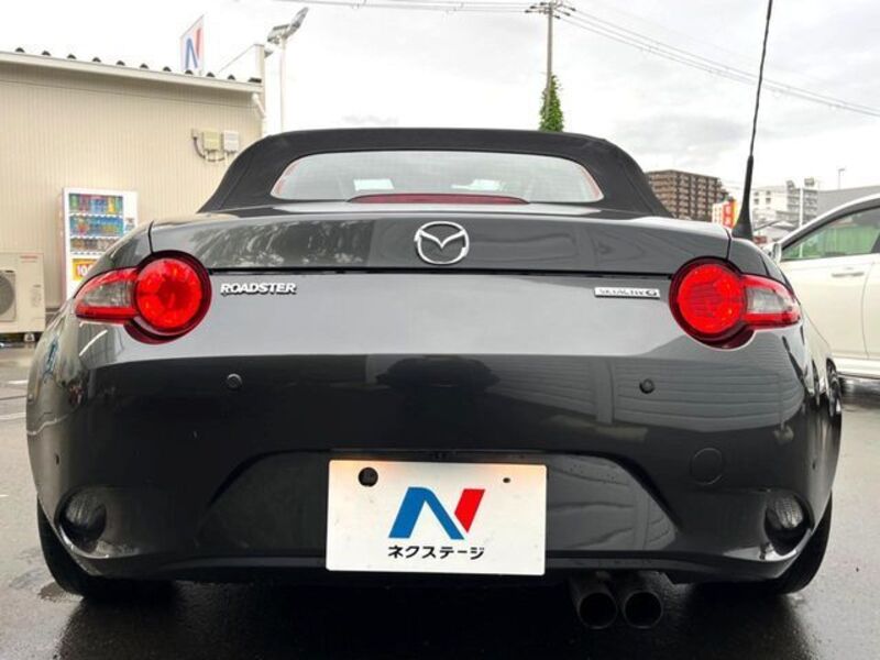 ROADSTER