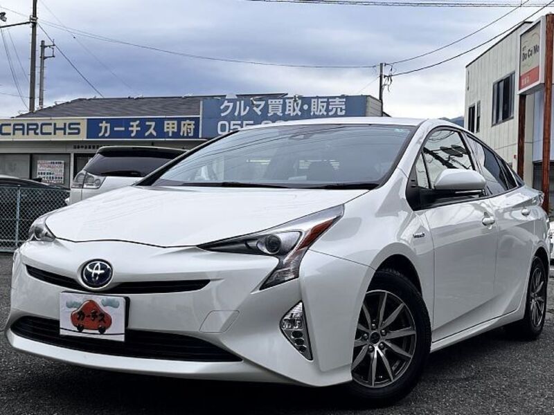 TOYOTA PRIUS