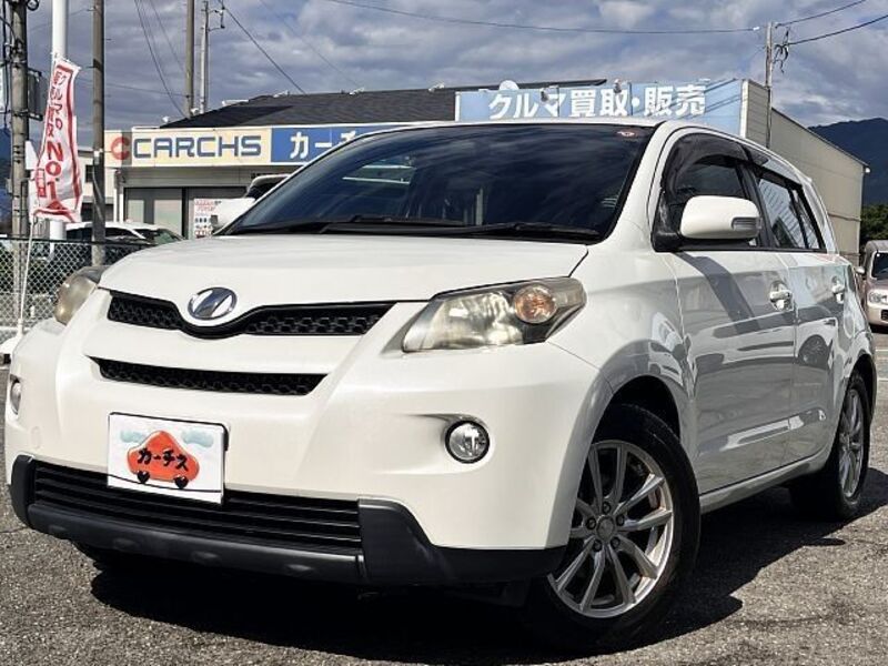 TOYOTA IST