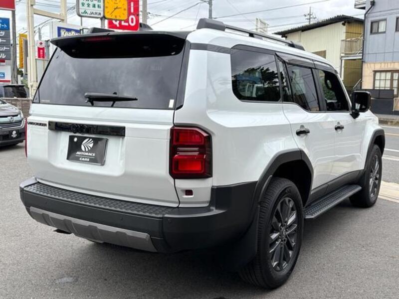LAND CRUISER 250