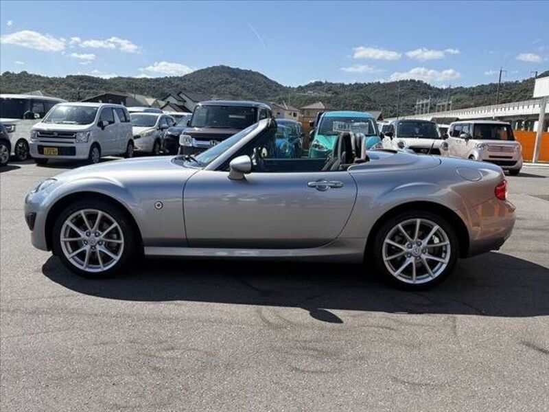 ROADSTER