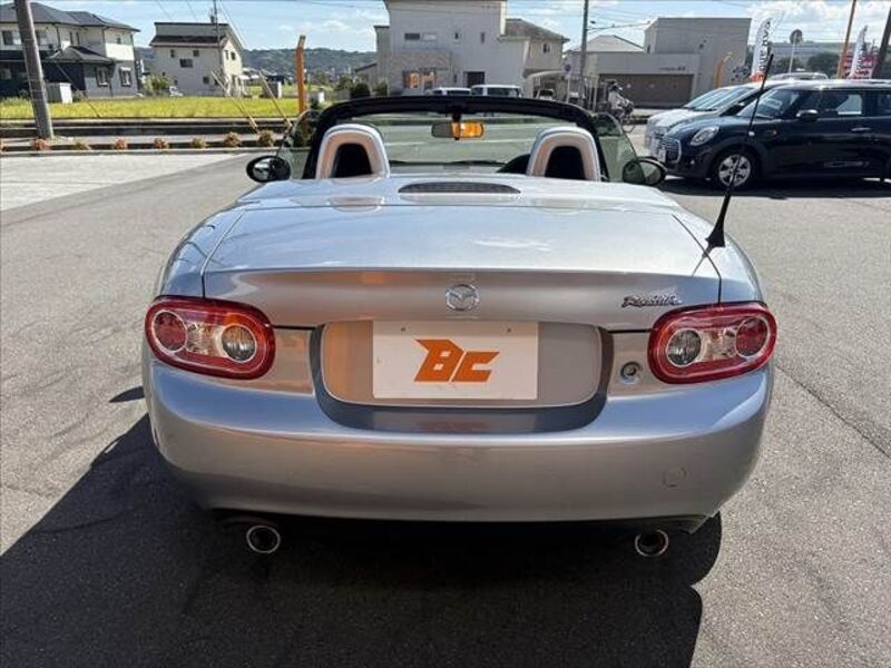 ROADSTER