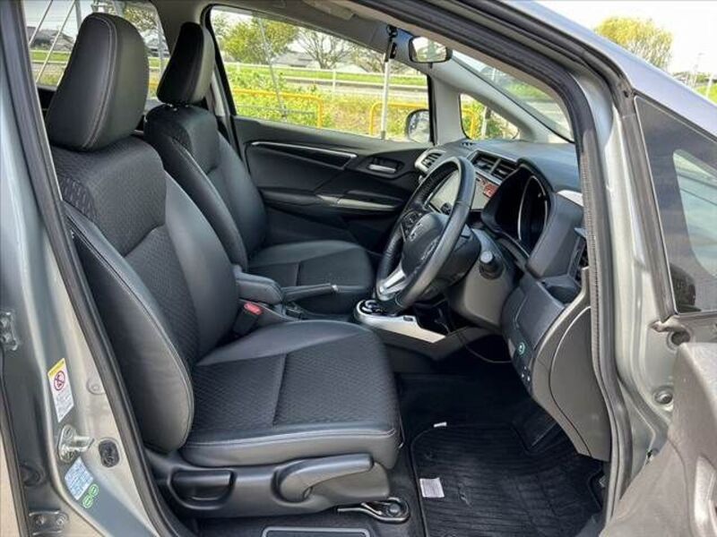 FIT HYBRID