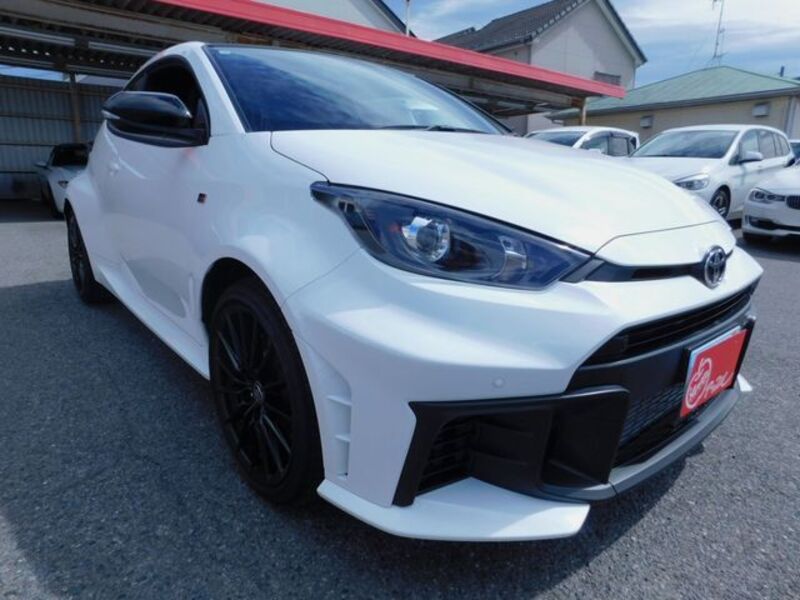 GR YARIS