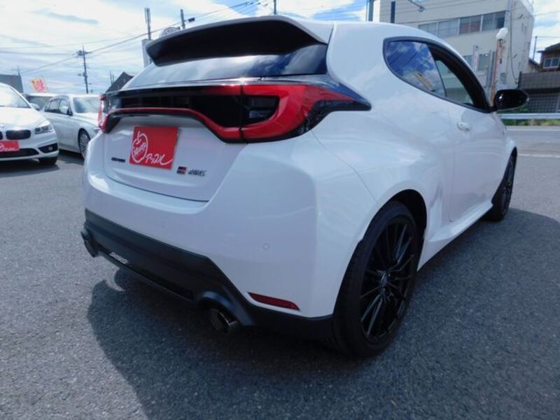 GR YARIS