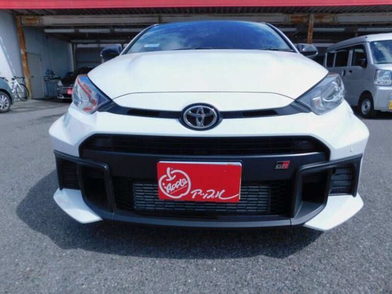 GR YARIS