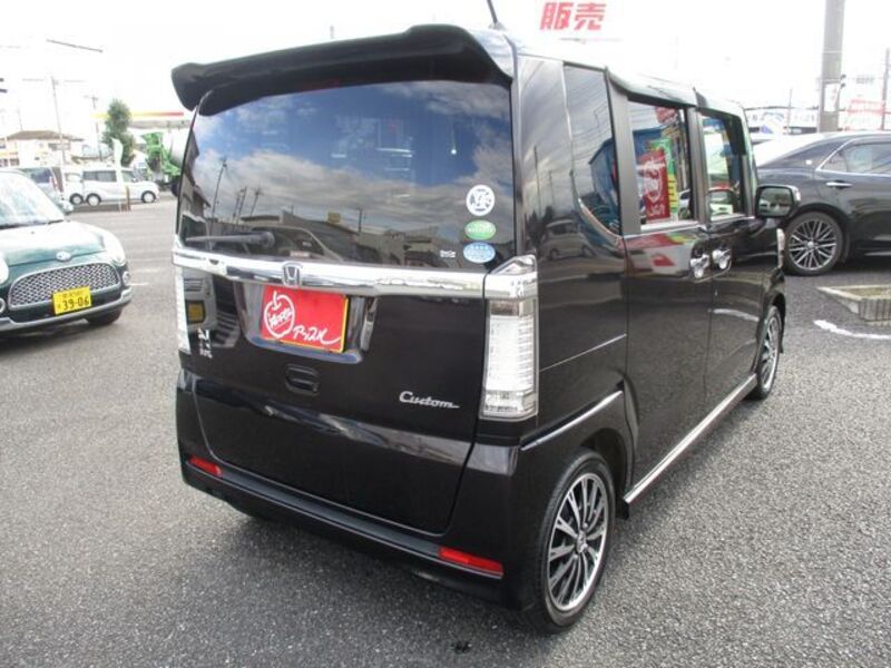 N BOX CUSTOM