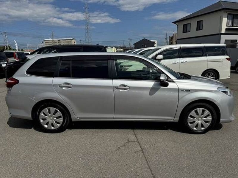 COROLLA FIELDER