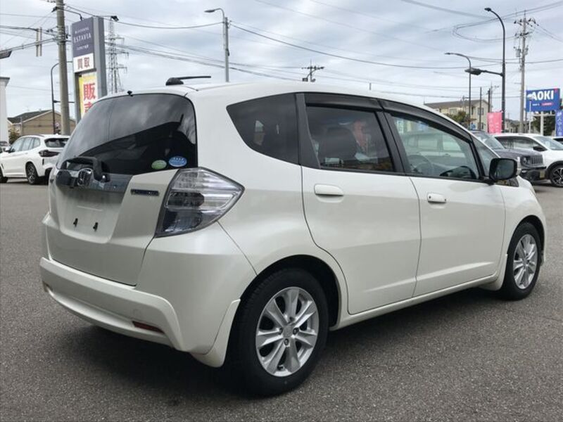 FIT HYBRID