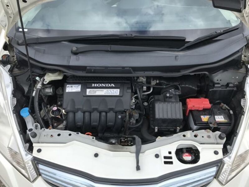 FIT HYBRID