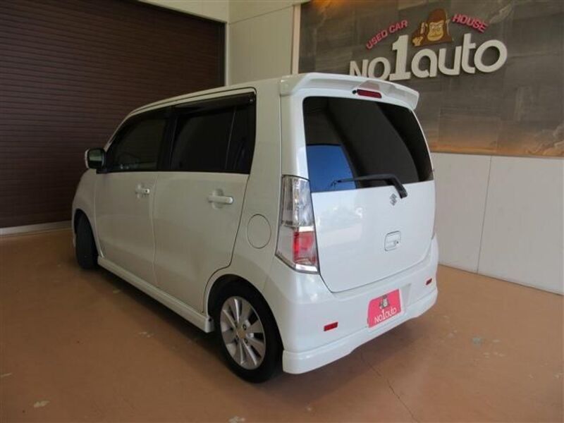 WAGON R