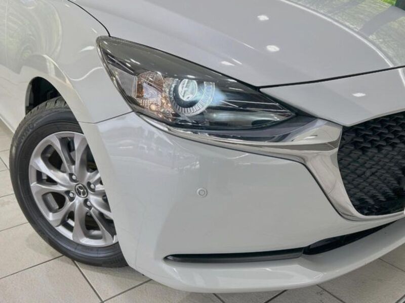 MAZDA2