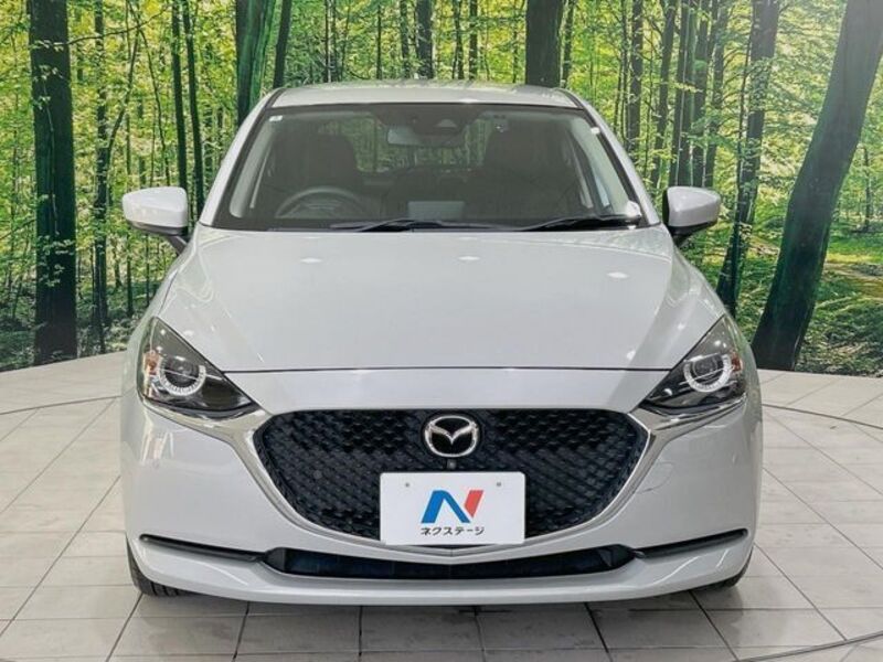 MAZDA2