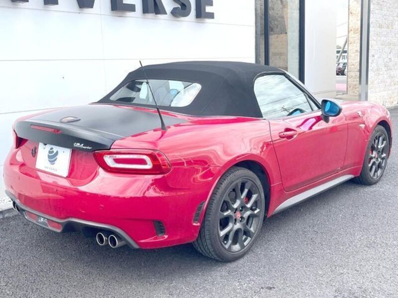 ABARTH 124 SPIDER