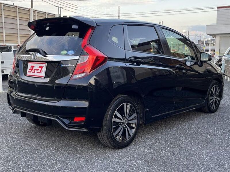 FIT HYBRID