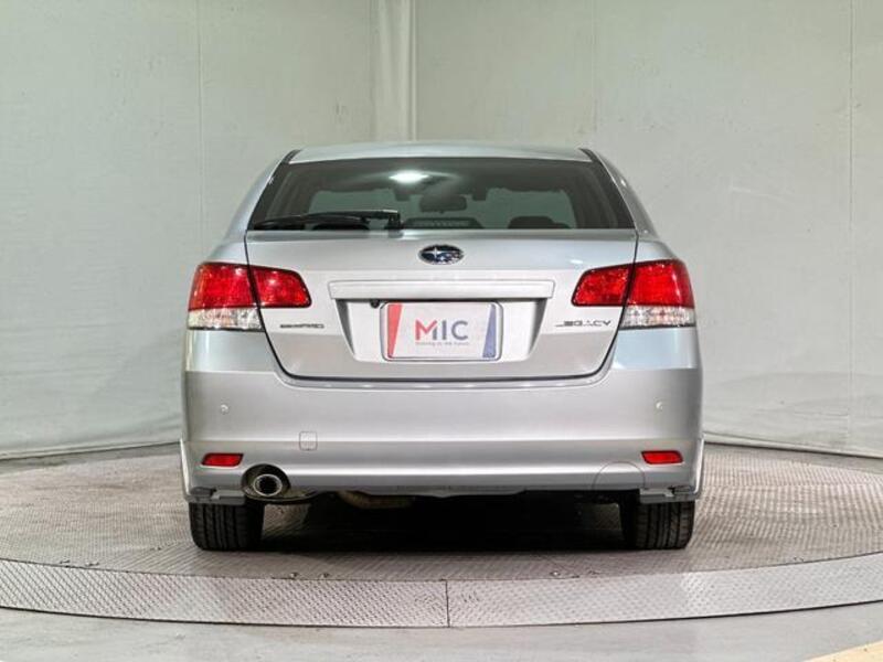 LEGACY B4