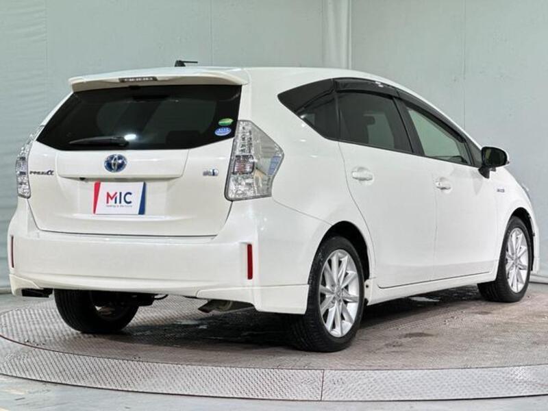PRIUS ALPHA