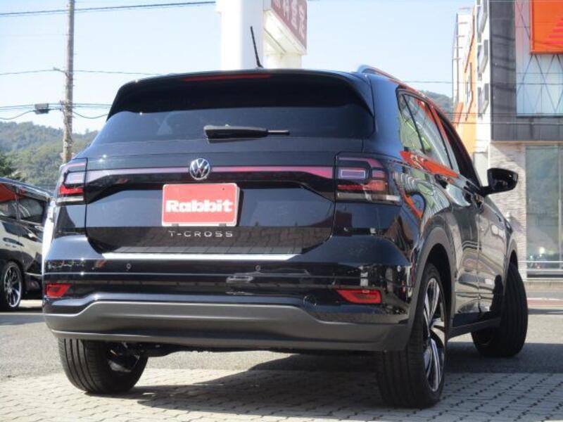 T CROSS