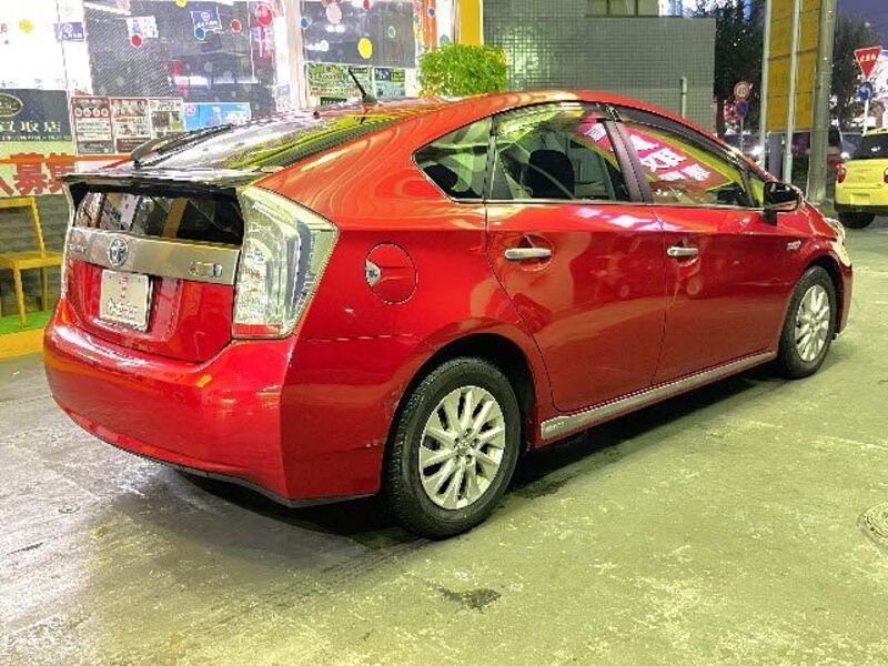 PRIUS PHV