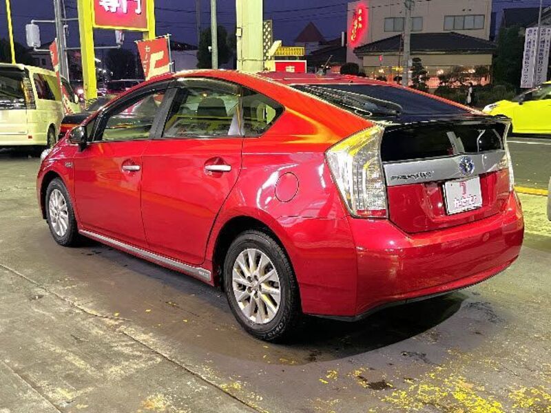 PRIUS PHV