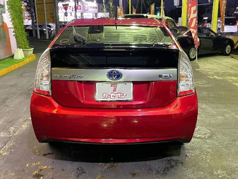 PRIUS PHV